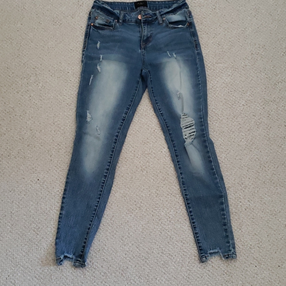 Distressed Skimny Jeans